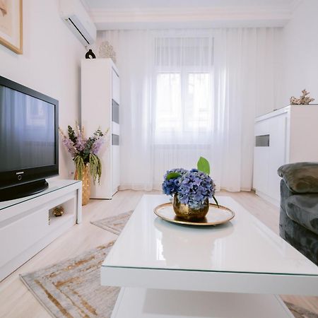 Historic Bucharest Hideway Appartement Buitenkant foto